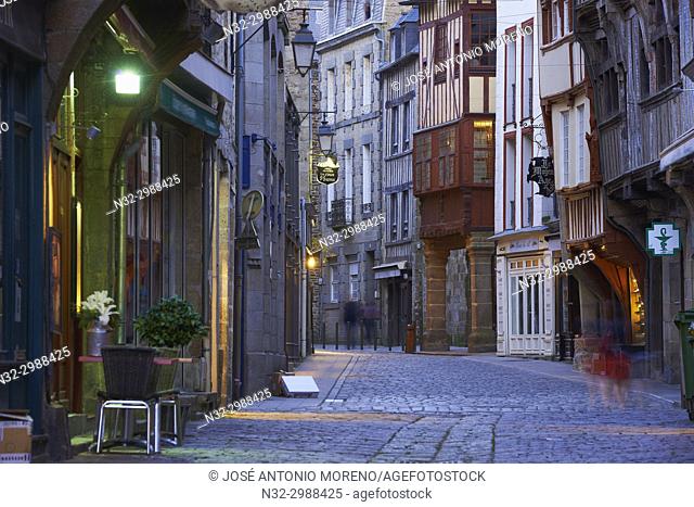 Dinan, Old Town, Dusk, Bretagne, Brittany, Côtes d'Armor Department, Chateulin distict, France