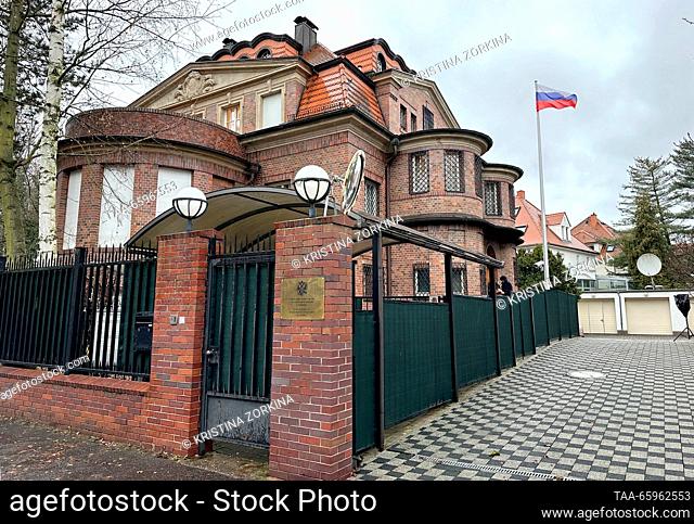 GERMANY, LEIPZIG - 21 de diciembre de 2023: Un edificio alberga el Consulado General de Rusia que se puso a cerrar después de 240 años de operación