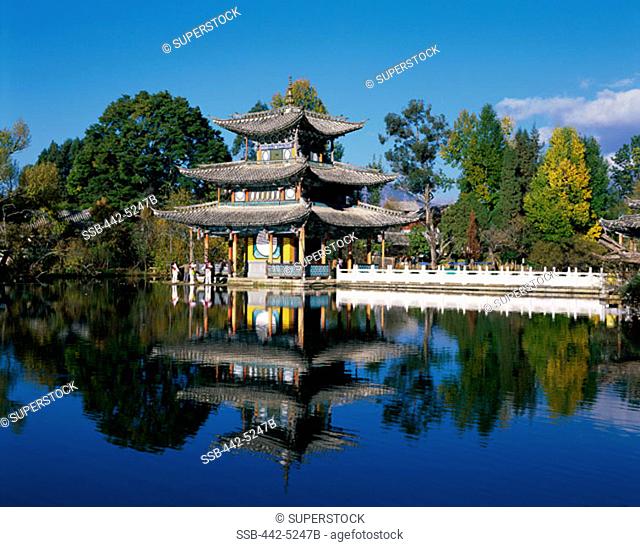 Deyue Pavilion Black Dragon Pool Park Lijiang China