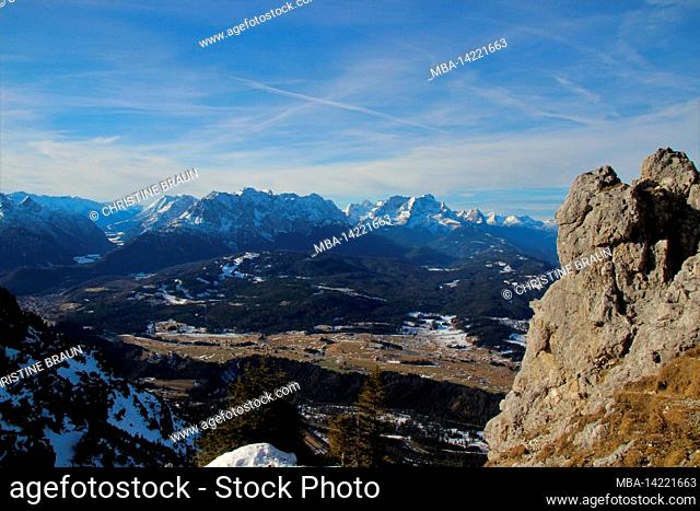 Winter hike to Signalkopf (1895m) near Krün, Wallgau, blue sky, view towards Buckelwiesen, Kranzberg, Arnspitze, Wetterstein Mountains