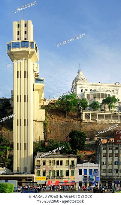 Brazil, Bahia, Salvador: Elevador Lacerda in the historic city center of Salvador de Bahia. The Lacerda elevator from 1873 connects the 72 metres (236 ft)...