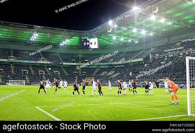 Game scene in Borussia-Park, in the background the scoreboard with the result, final result 0: 6, action, football 1. Bundesliga, 14th matchday