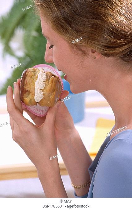 WOMAN SNACKING<BR>Model