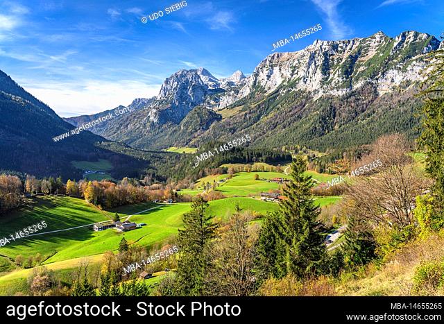 Germany, Bavaria, Berchtesgadener Land, Ramsau, Soleleitungsweg, view to Reiter Alm near Zipfhäusl