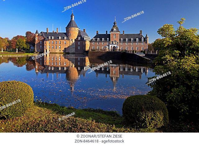 Burg Anholt, Wasserschloss, Isselburg, Westmuensterland, Muensterland, Nordrhein-Westfalen, Deutschland, Europa