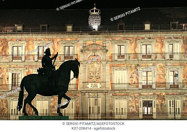 Felipe III statue at Plaza Mayor. Madrid. Spain