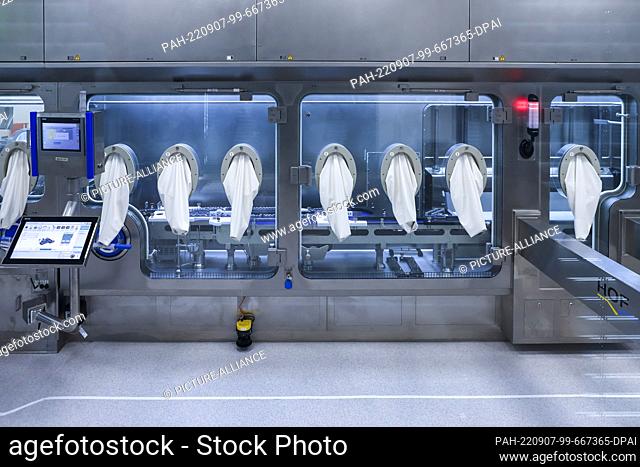 07 September 2022, Saxony-Anhalt, Dessau-Roßlau: View of the new plant for the sterile filling of the Merz Group's drug Xeomin