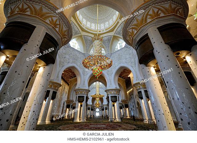 United Arab Emirates, Abu Dhabi, Sheikh Zayed Grand Mosque, interior of the mosque