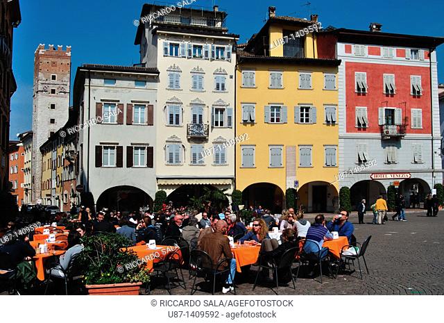 Italy, Trentino Alto Adige, Trento, Piazza Duomo Square, Cafe