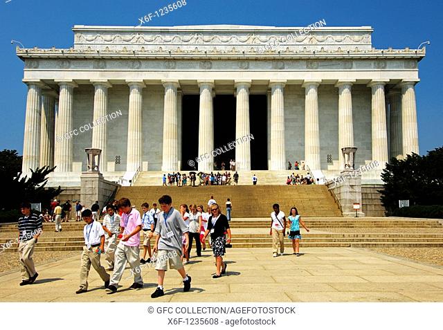 Students of the National Young Leaders Conference NYLC at the Lincoln Memorial, Washington D C , USA