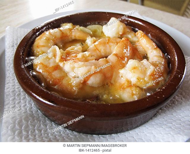 Gambas al ajillo, shrimp tapas, shrimp in garlic oil, Canary Islands, Spain, Europe