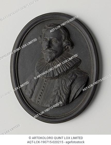 Plaque with portrait of Jacob Cats, Oval plaque of black stoneware (black basalt) with the portrait of Jacob Cats in relief