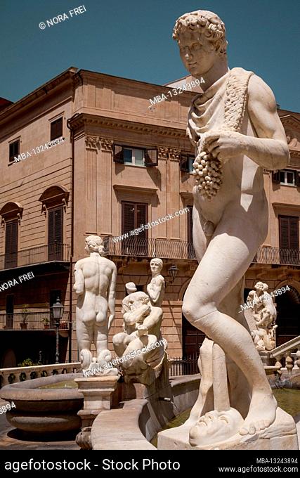 Piazza Pretoria, statue, fountain, Palermo, Sicily, capital, big city, Italy