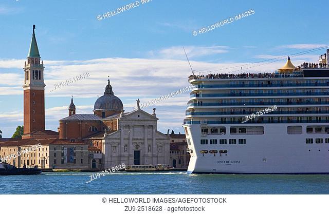 Cruise liner attached to tugboat passing Basilica di San Giorgio Maggiore, Venice, Veneto, Italy, Europe