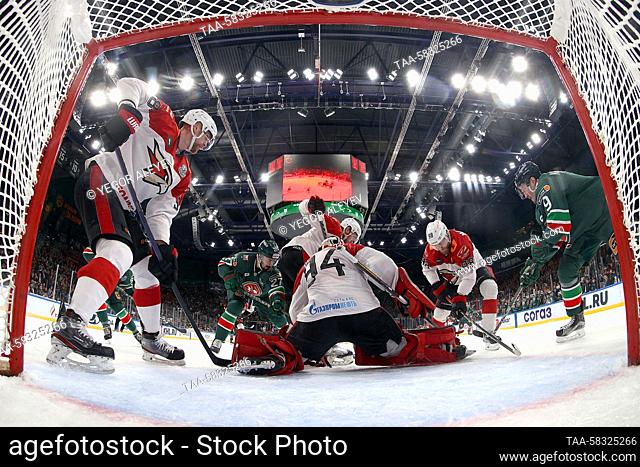 RUSSIA, KAZAN - APRIL 9, 2023: HC Avangard Omsk's goaltender Vasily Demchenko (C) is in action in Leg 5 of the 2022/23 KHL Eastern Conference final playoff tie...