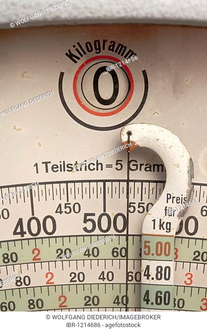 Weight and price scales on an old weighing scale