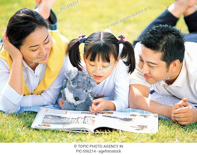 Parents and Their Daughter, Korean
