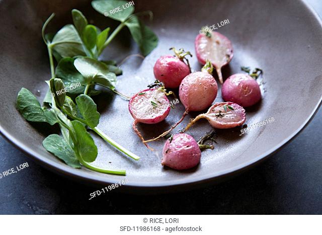 Roasted radishes with watercress
