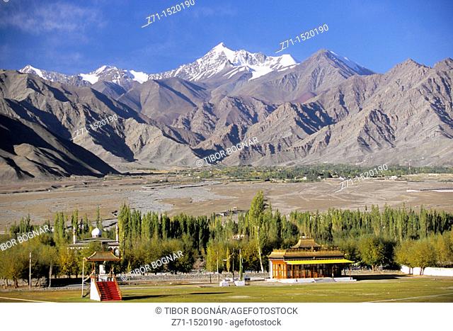 India, Jammu & Kashmir, Ladakh, Leh, Dalai Lama's temple, scenery
