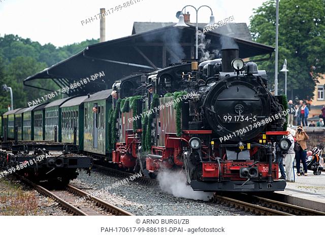 A special train of the Weisseritz Valley Railway arrives at the Dippoldiswalde station for the official clearance for the Freital-Kurort Kipsdorf line in Saxony