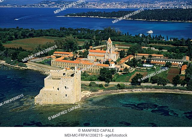 View from above of the Saint-Honorat and Sainte-Marguerite islands
