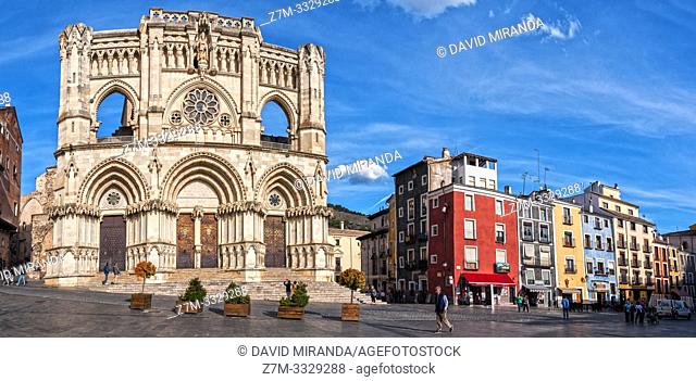 Catedral y Plaza Mayor. Ciudad de Cuenca. Castilla la Mancha. España