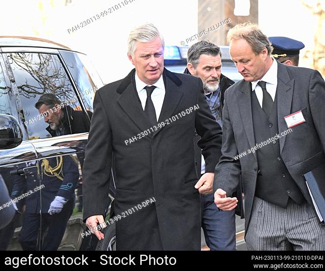 13 January 2023, Baden-Wuerttemberg, Salem: King Philippe of Belgium (l) attends the funeral service of Max Margrave of Baden
