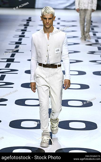 DOLCE & GABBANA Menswear SS23 runway during Milan Fashion Week on June 2022 - Milan, Italy. 18/06/2022. - Milan/Italien