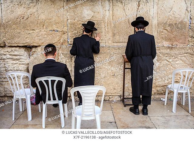 men's prayer area, men praying at the Western Wall, Wailing Wall, Jewish Quarter, Old City, Jerusalem, Israel