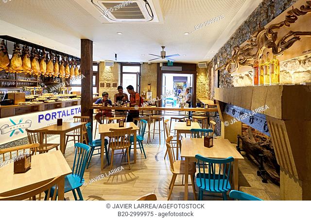 Dining room, Tables to eat, Bar Restaurante Portaletas, Parte Vieja, Old Town, Donostia, San Sebastian, Gipuzkoa, Basque Country, Spain
