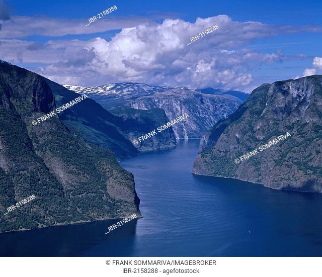 Aurlandsfjord, Aurland, Sogn og Fjordane, Norway, Scandinavia, Europe