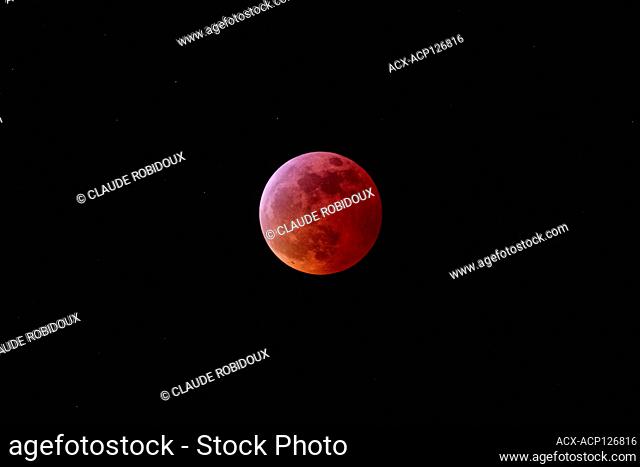 Super Blood Wolf Moon of Jan 20, 2019 captured from Penticton, British Columbia, Canada