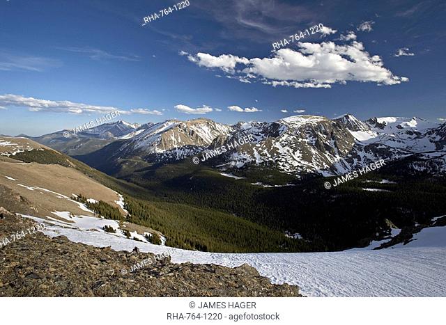 Snow-covered mountains in the spring from Trail Ridge Road, Rocky Mountain National Park, Colorado, United States of America, North America
