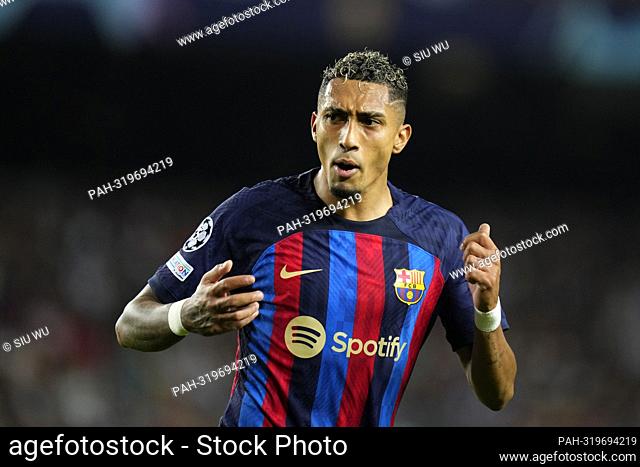 Raphinha (FC Barcelona) in action during the Champions League soccer match between FC Barcelona and Inter Milan, at the Camp Nou stadium in Barcelona, Spain
