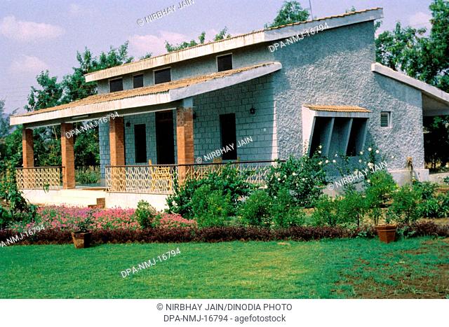 farmhouse bungalow garden lawn panvel mumbai bombay maharashtra india PR#787