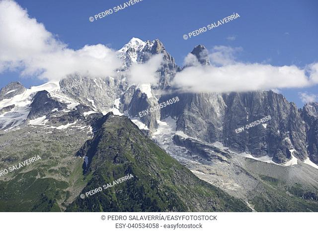 Aiguille Verte and Dru Peak, Aiguilles du Chamonix, Mont Blanc Massif, Alps, France