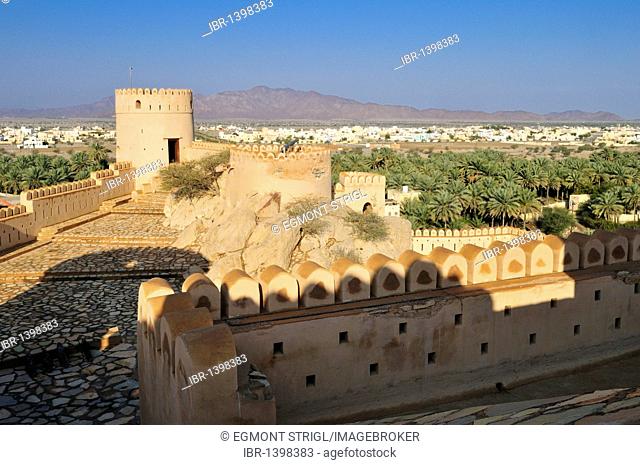 Historic adobe fortification Nakhal, Nakhl Fort or Castle, Hajar al Gharbi Mountains, Batinah Region, Sultanate of Oman, Arabia, Middle East
