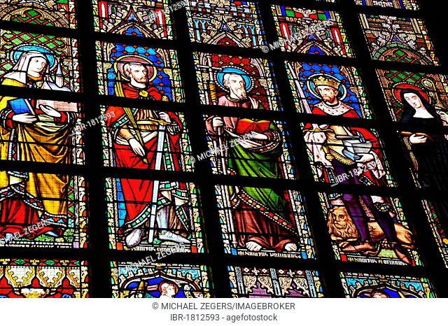 Stained glass windows depicting religious figures, Notre Dame du Sablon Church, Zavel Kerk, city centre, Brussels, Belgium, Benelux, Europe