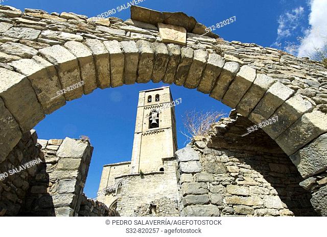 Torre de Iglesia parroquial de Nuestra Sen~ora de Baldo's (XIII); Montan~ana (Conjunto Histo'rico Arti'stico); Comarca de la Ribagorza; Huesca; Arago'n; Espan~a