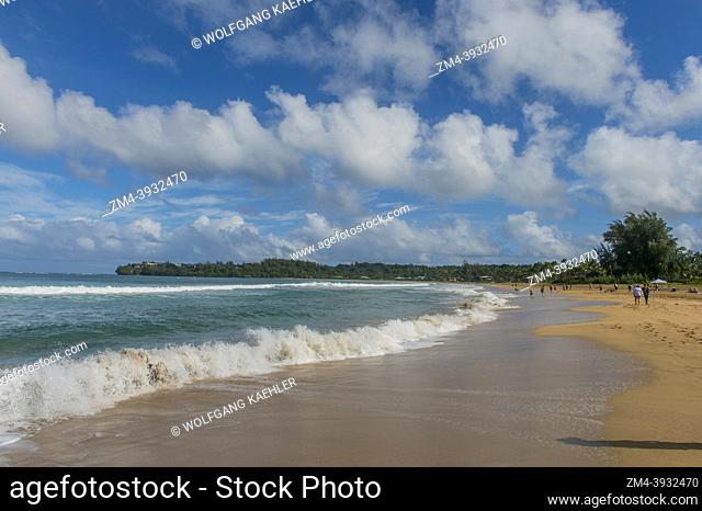 View of Hanalei beach on the northern end of the Hawaiian Island of Kauai, Hawaii, USA