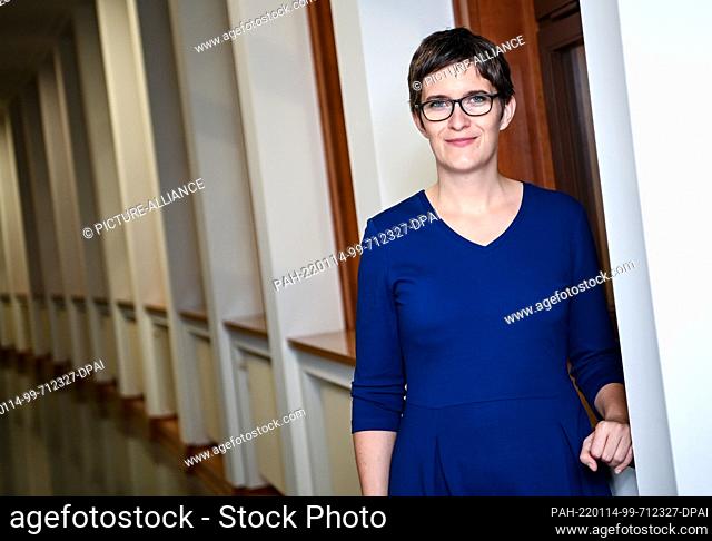 07 January 2022, Berlin: Anna Lührmann (Bündnis 90/Die Grünen), Minister of State for Europe at the Federal Foreign Office and Commissioner for Franco-German...