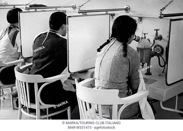 italia, veneto, abano terme, inalatorio di abano terme, 1955 // Italy, Veneto, Abano thermal baths, inhalation of Abano terme, 1955