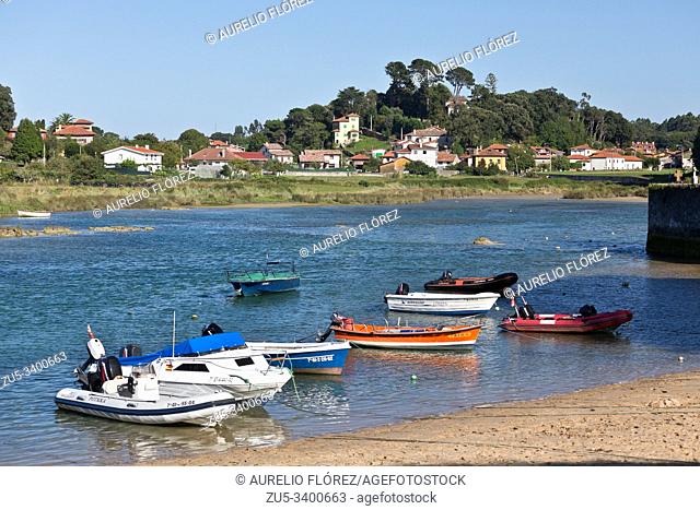 Barro, is a parish of Llanes. In 2013 the parish had a registered population of 452 inhabitants spread over 472 family homes and an area of 9. 42 km²
