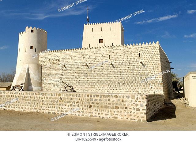 Historic Kalba Fortress near Fujairah, Emirate of Sharjah, United Arab Emirates, Arabia, Middle East