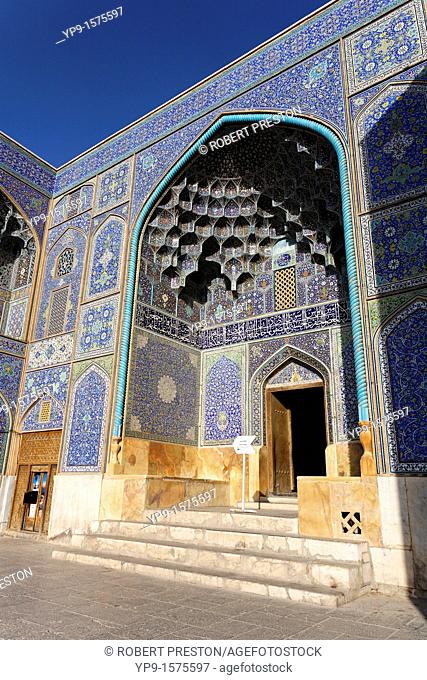 The entrance of the Masjid-i Sheikh Lotfallah, Isfahan, Iran