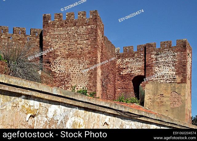 Sehr schoene historische Burganlage in Silves