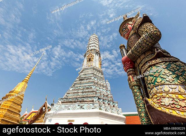 Thailand, Bangkok, Ko Ratanakosin Area, Wat Phra Kaew, Temple of the Golden Buddha, stupa