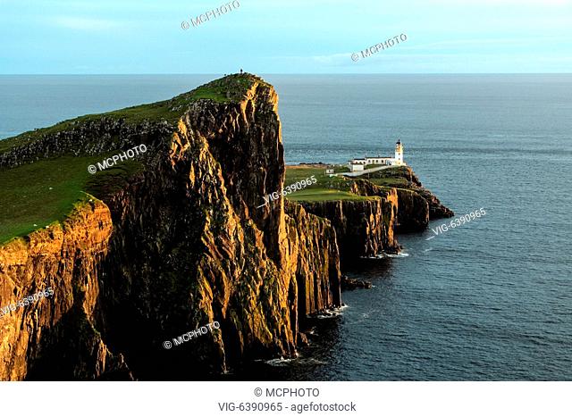 Neist Point ist eine kleine Halbinsel auf der schottischen Insel Skye und markiert mit ihrem Leuchtturm den westlichsten Punkt der Insel