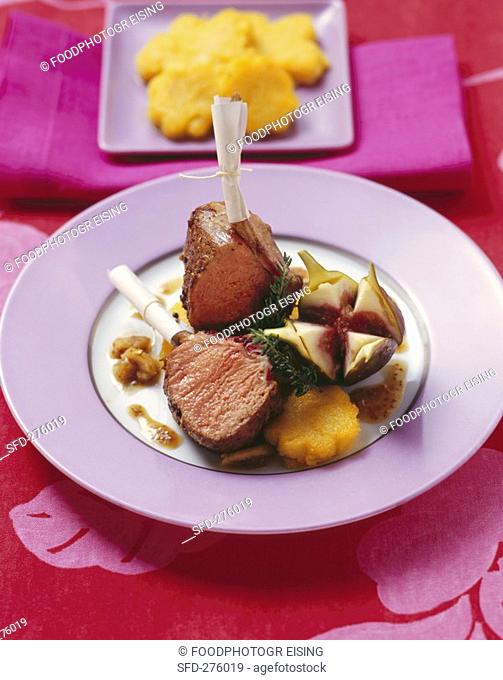 Lamb cutlets with figs and mango polenta