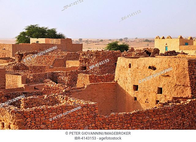 Houses made of mud and stone in the historic centre, UNESCO World Heritage Site, Chinguetti, Adrar Region, Mauritania
